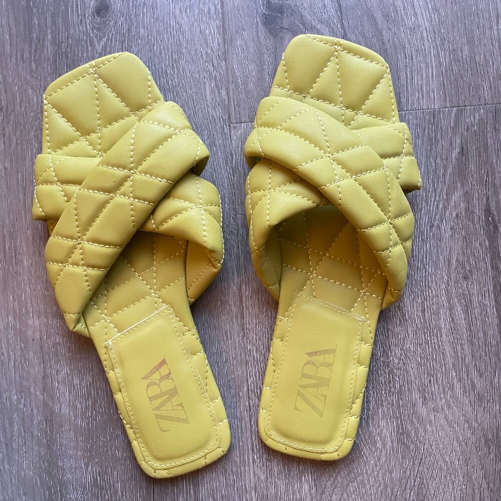 Lime Green Sandals l ZARA l Quilted l  Size EU 39/US 8